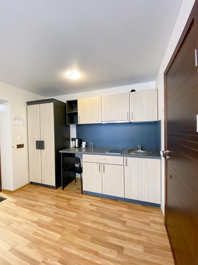 "Ava" Apgyvendinimo Istaiga Hostel Вилнюс Екстериор снимка